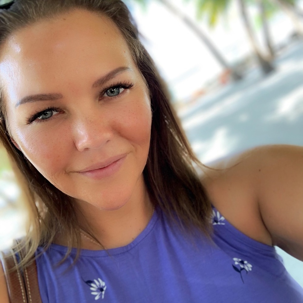 Meet your Posher, Julie